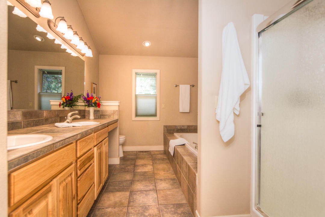 17065 Azusa Road Bend, OR 97707 - Photo 18 of 37 17065 Azusa Rd. Bend, OR 97707