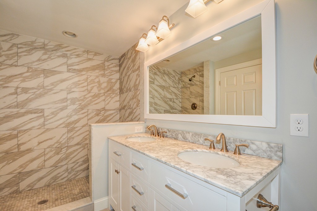 8 Arrowhead Road Bellingham, MA 02019 - Photo 14 of 30