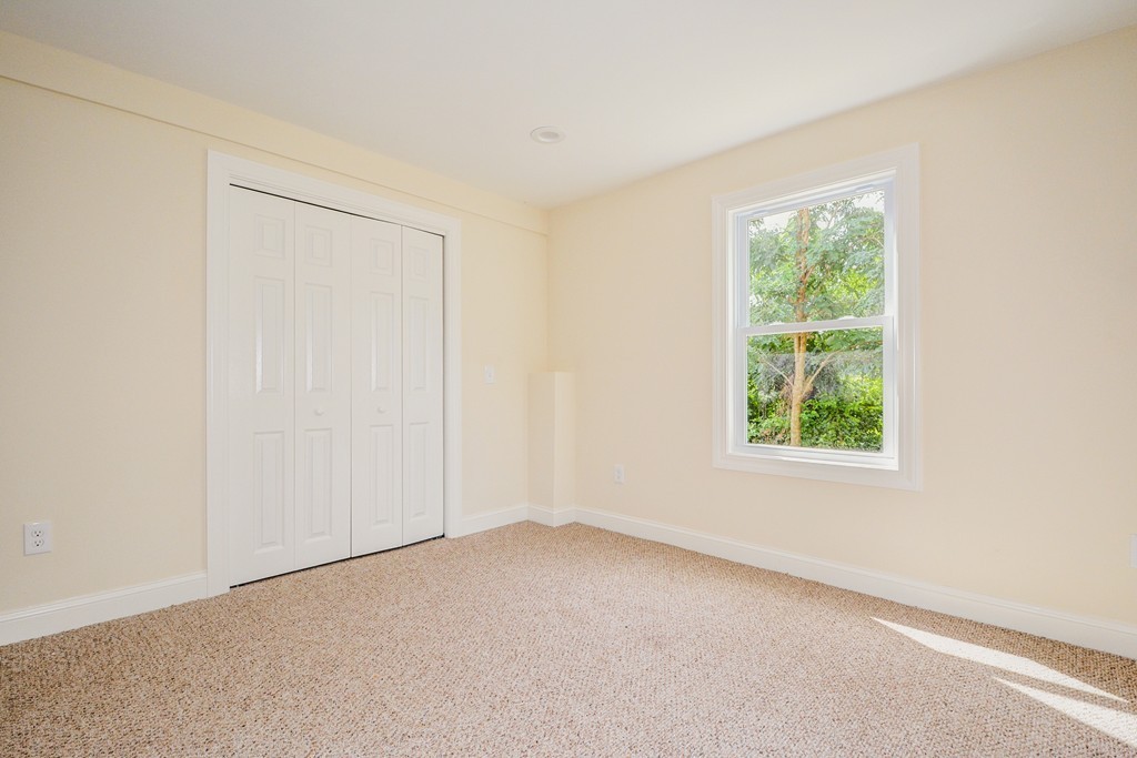 8 Arrowhead Road Bellingham, MA 02019 - Photo 23 of 30