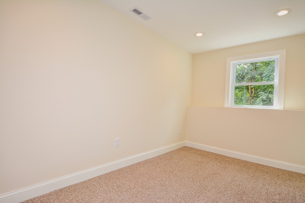 8 Arrowhead Road Bellingham, MA 02019 - Photo 25 of 30