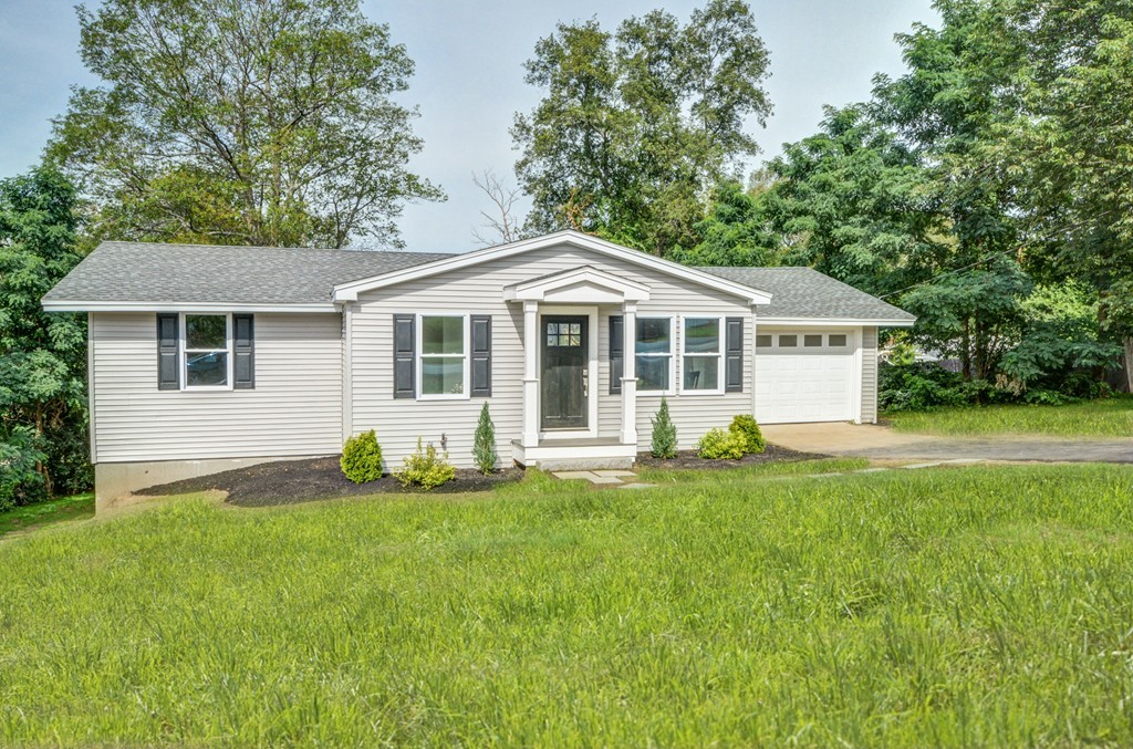 8 Arrowhead Road Bellingham, MA 02019 - Photo 4 of 30