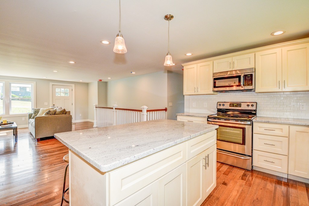 8 Arrowhead Road Bellingham, MA 02019 - Photo 8 of 30