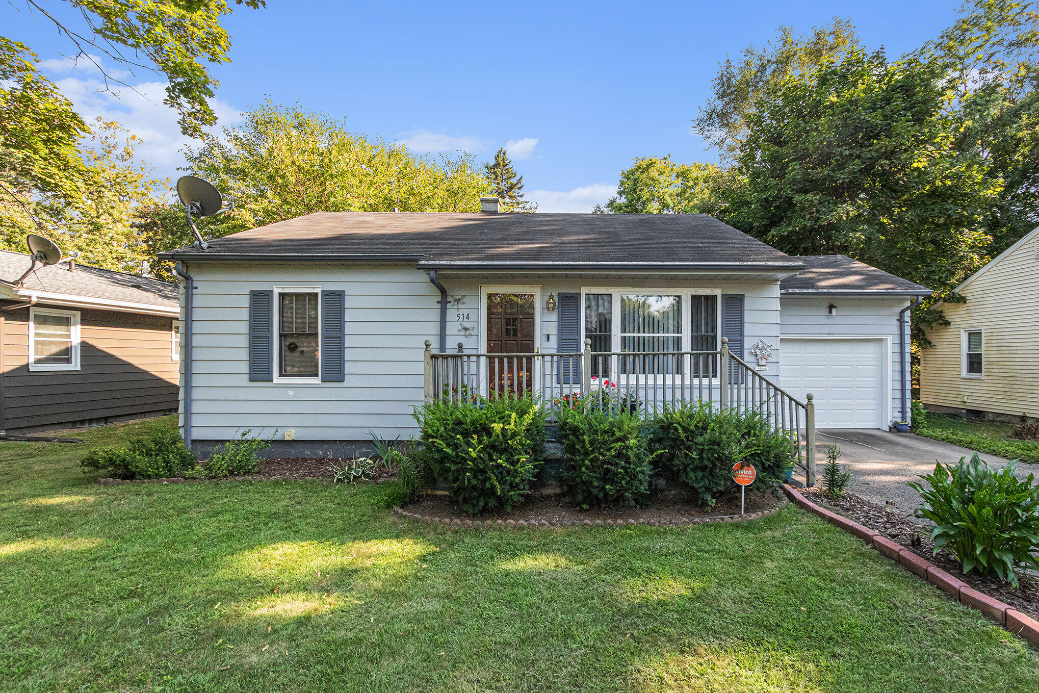 514 South Ottawa Road Benton Harbor, MI 49022 - Photo 1 of 14 514Ottawa-Front