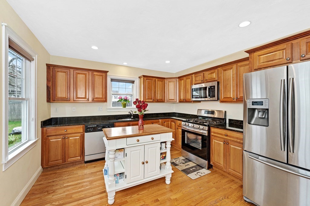 32 Cutter Street, Unit 1 Waltham, MA 02453 - Photo 7 of 20 Gallery Image 7