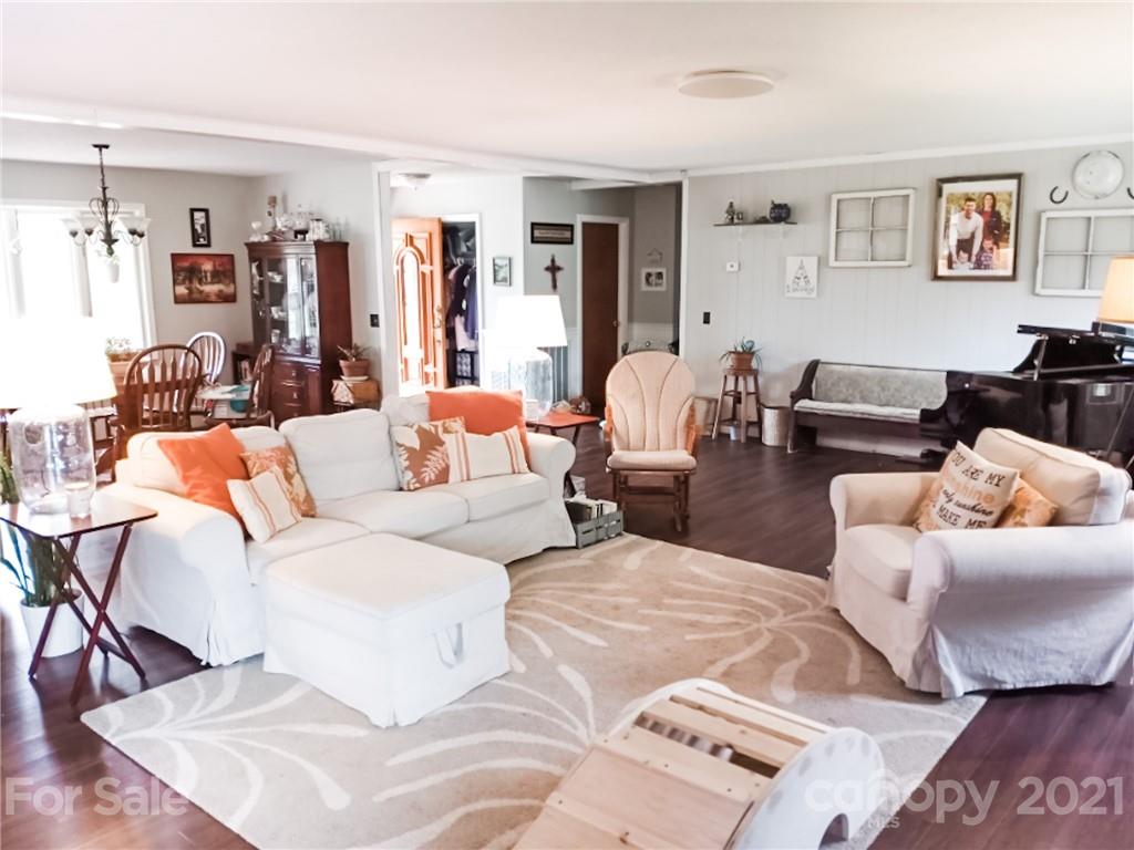 27297 Hedge Road Albemarle, NC 28001 - Photo 4 of 20 Gallery Image 4