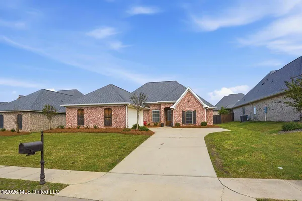 $375,000 | 607 Gloucester Way, Flowood, MS 39232