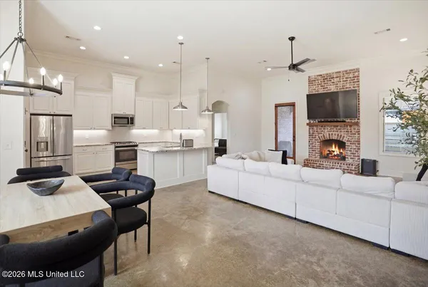 $375,000 | 607 Gloucester Way, Flowood, MS 39232