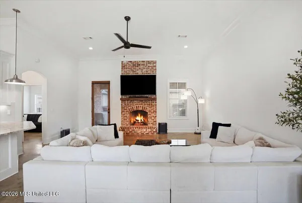 $375,000 | 607 Gloucester Way, Flowood, MS 39232