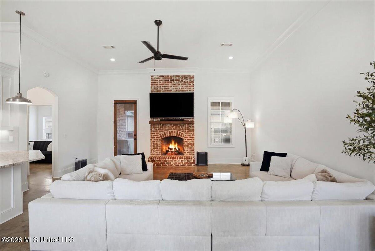 607 Gloucester Way Flowood, MS 39232 - Photo 4 of 26 IMG_0038