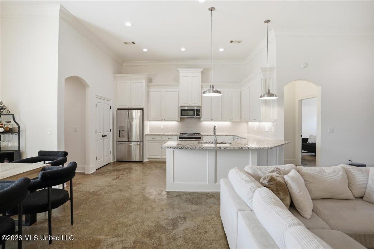 607 Gloucester Way Flowood, MS 39232 - Photo 5 of 26 IMG_0055