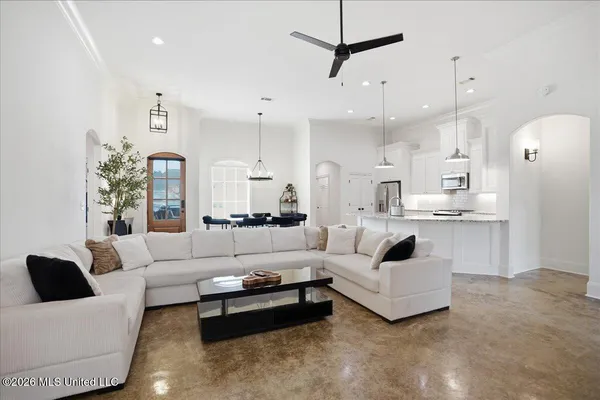 $375,000 | 607 Gloucester Way, Flowood, MS 39232