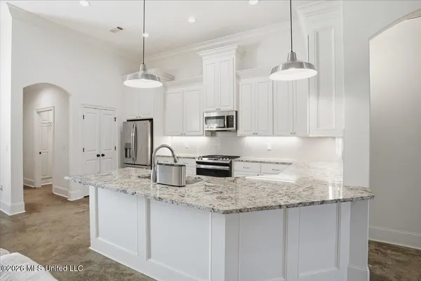 $375,000 | 607 Gloucester Way, Flowood, MS 39232