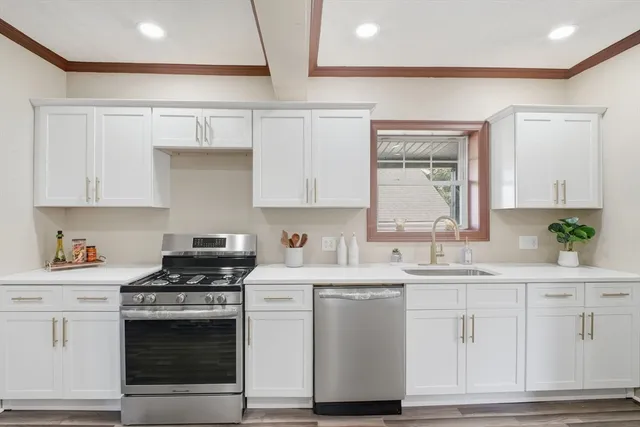 $449,900 | 95 Dickinson Street, Springfield, MA 01108