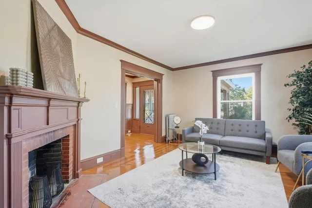 $449,900 | 95 Dickinson Street, Springfield, MA 01108