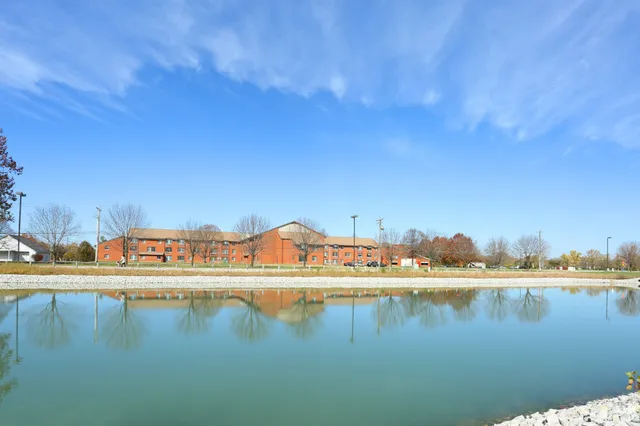 $1,009 | 2100 North Greentree, Clarksville, TN 37040