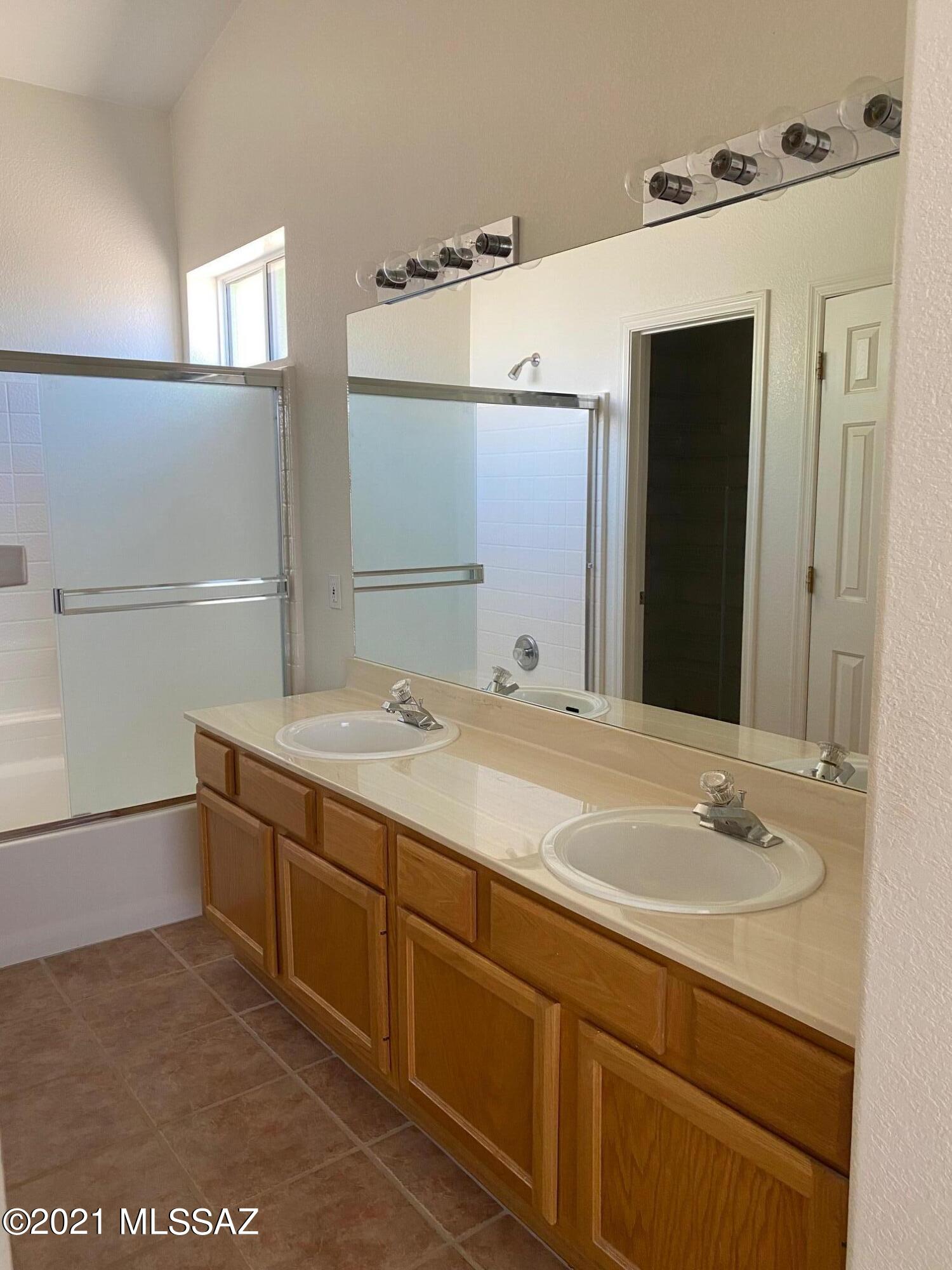 85 Highland Circle Rio Rico, AZ 85648 - Photo 15 of 21