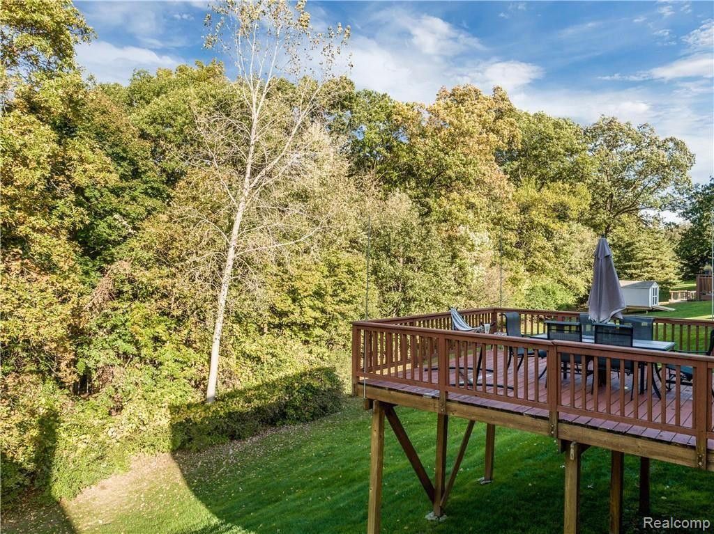 403 Whitney Drive Rochester Hills, MI 48307 - Photo 23 of 25