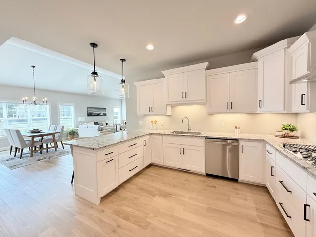 $634,900 | 6701 Conservancy Plaza, DeForest, WI 53532