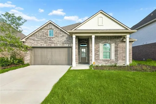 $260,000 | 129 Lakeshore Village South, Slidell, LA 70461