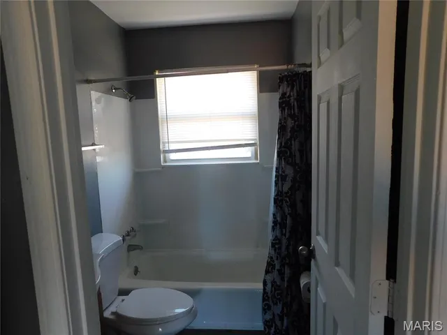 $875 | 1650 South 5th Street, Unit C, St. Charles, MO 63303