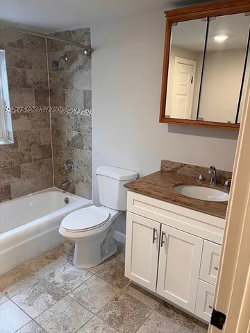 $2,100 | 117 Central Street, Unit E03, Acton, MA 01720