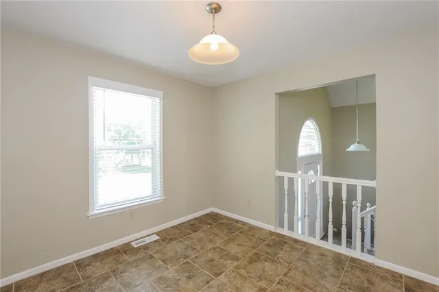 $2,240 | 4712 Halsey Street, Shawnee, KS 66216