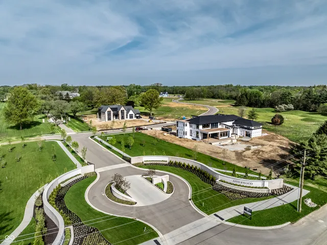 $524,900 | 1434 North Asherwood Lane, Carmel, IN 46032