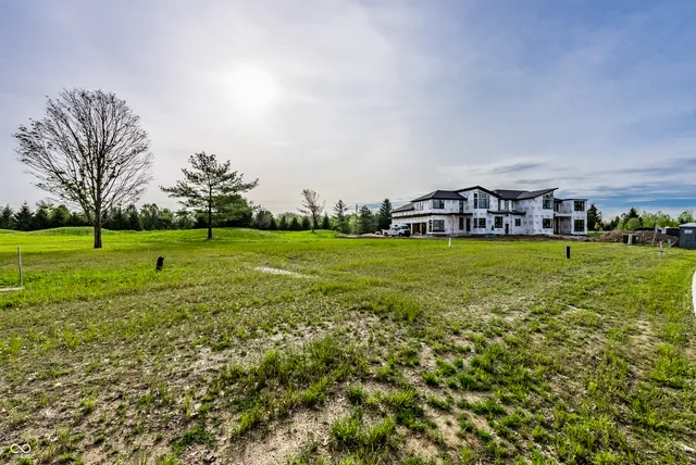 $524,900 | 1434 North Asherwood Lane, Carmel, IN 46032