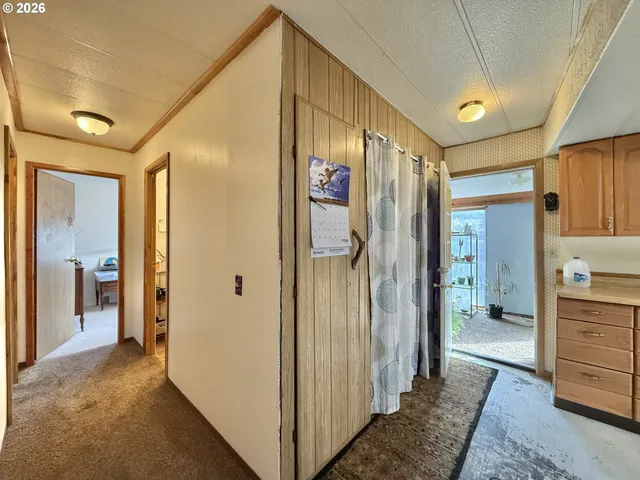 $249,000 | 51257 Highway 26, Mount Vernon, OR 97865