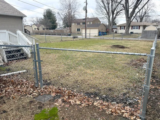 $990 | 1238 Creve Coeur Street, LaSalle, IL 61301