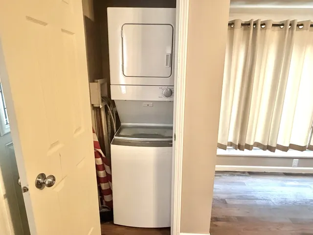 $990 | 1238 Creve Coeur Street, LaSalle, IL 61301