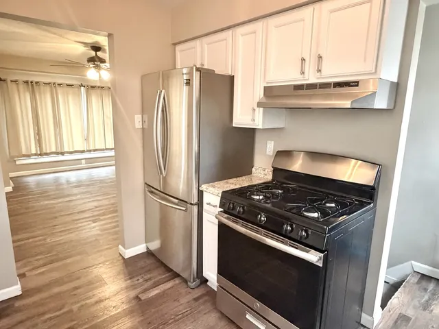 $990 | 1238 Creve Coeur Street, LaSalle, IL 61301