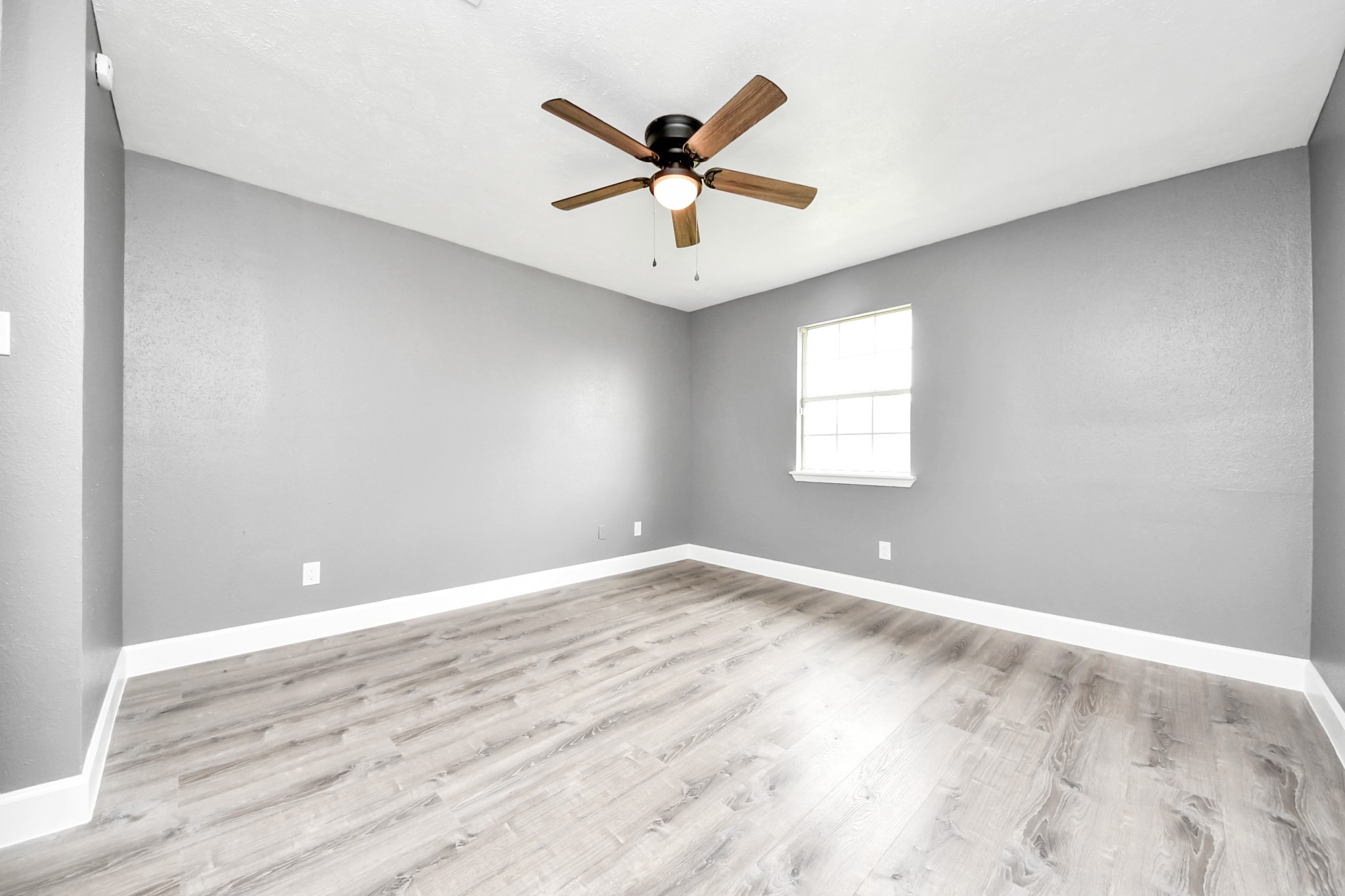 5444 Ridge Wind Lane Houston, TX 77053 - Photo 22 of 35 Primary Bedroom