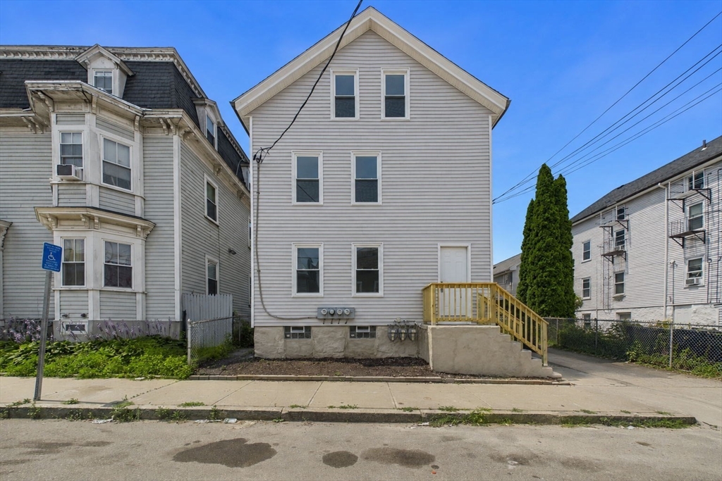 201 Wade Street Fall River, MA 02721 - Photo 1 of 38