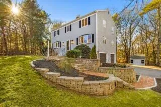 $1,050,000 | 170 Forest Hills Road, Cotuit, MA 02635