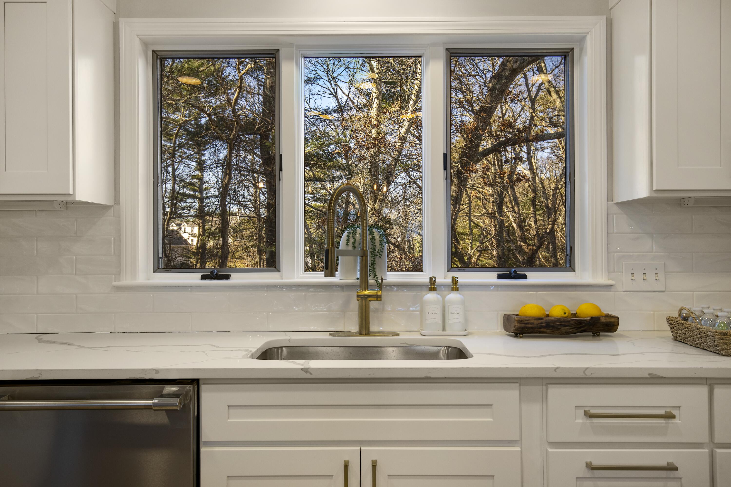 170 Forest Hills Road Cotuit, MA 02635 - Photo 14 of 47 25-MG_1492-r