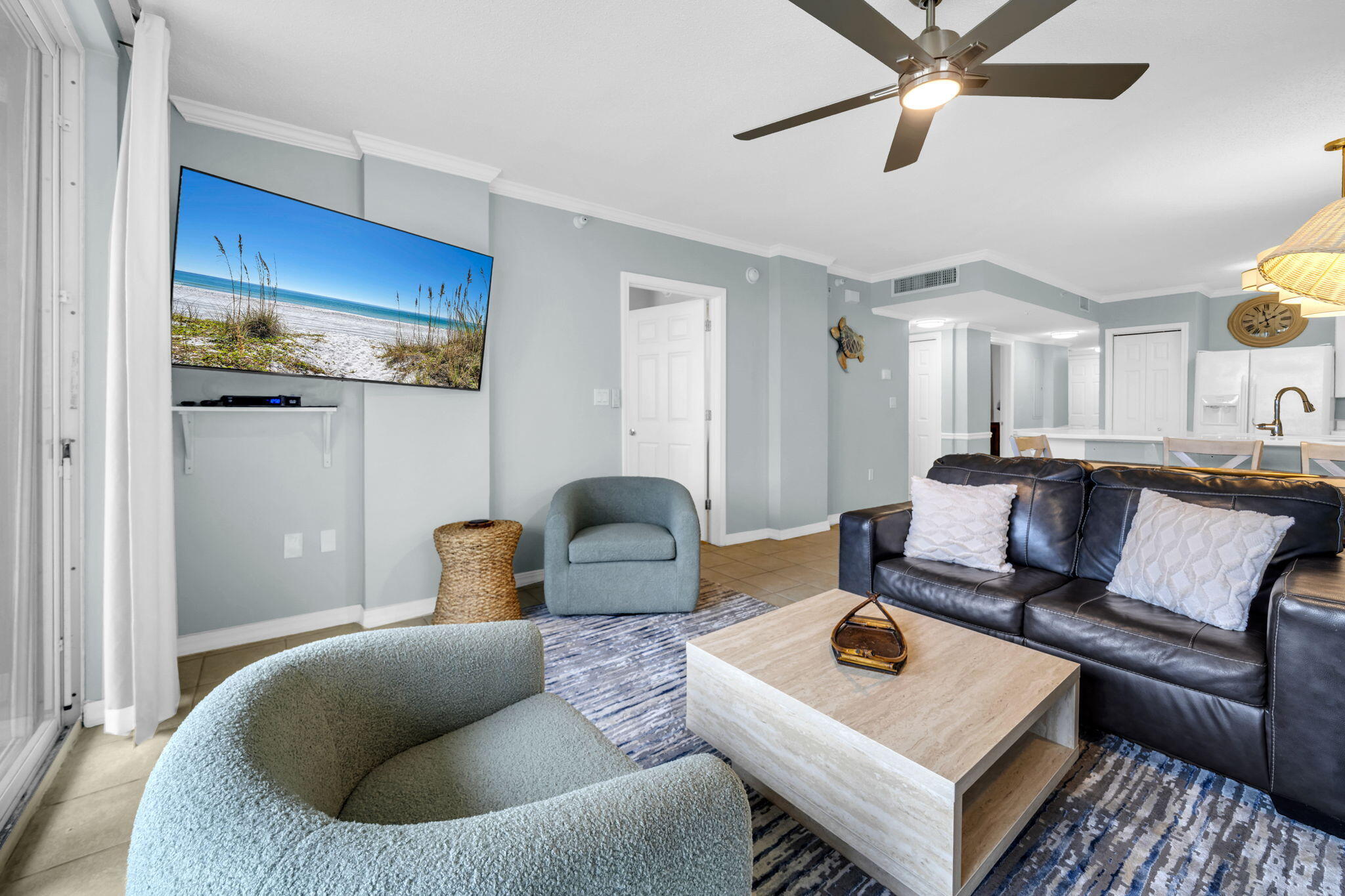 520 Santa Rosa Boulevard, Unit 100 Fort Walton Beach, FL 32548 - Photo 5 of 44 Living Area View 4