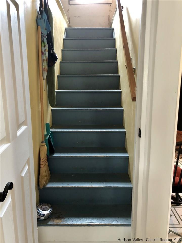 160 Old Rte 209 Hurley, NY 12443 - Photo 22 of 29 a view of entryway