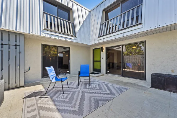 $235,000 | 3852 Jefferson Street, Stuart, FL 34997