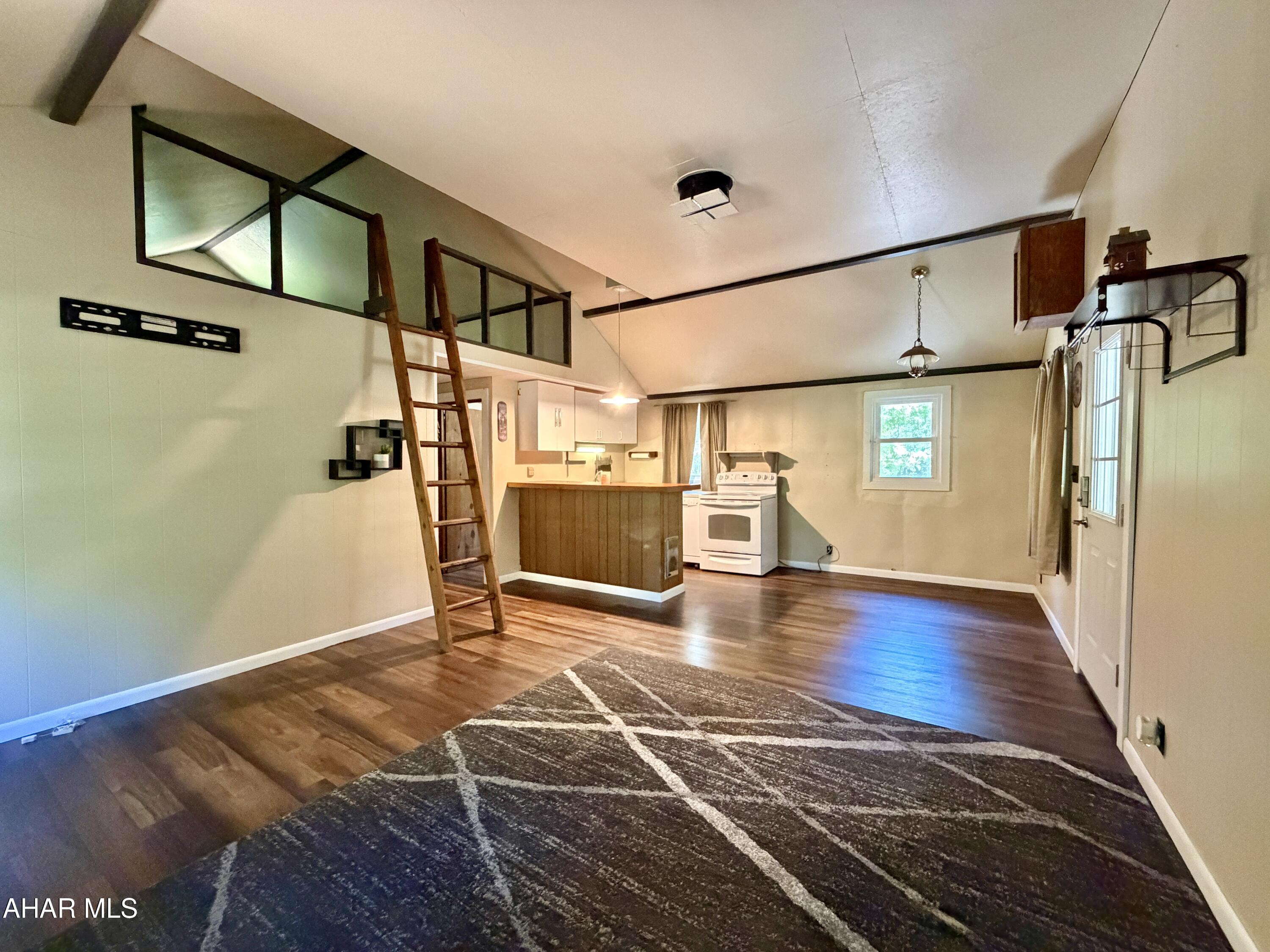 317 Mountainside Road Breezewood, PA 15533 - Photo 22 of 31