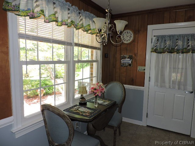 4063 Aberdeen Creek Road Gloucester, VA 23061 - Photo 26 of 31 BREAKFAST AREA