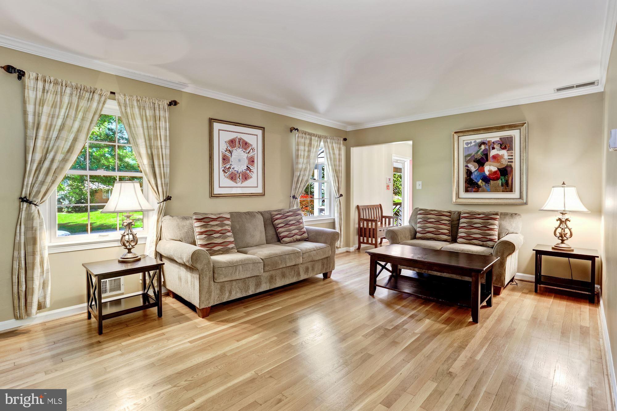 7221 Righters Mill Road Rockville, MD 20855 - Photo 3 of 41 Gallery Image 3
