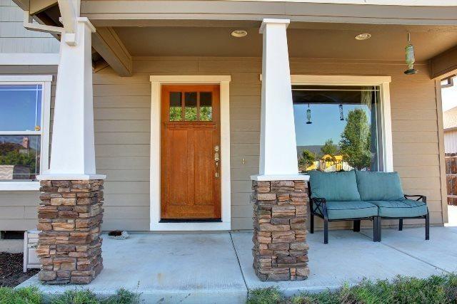 747 South Haskell Street Central Point, OR 97502 - Photo 2 of 27 Additional Photo