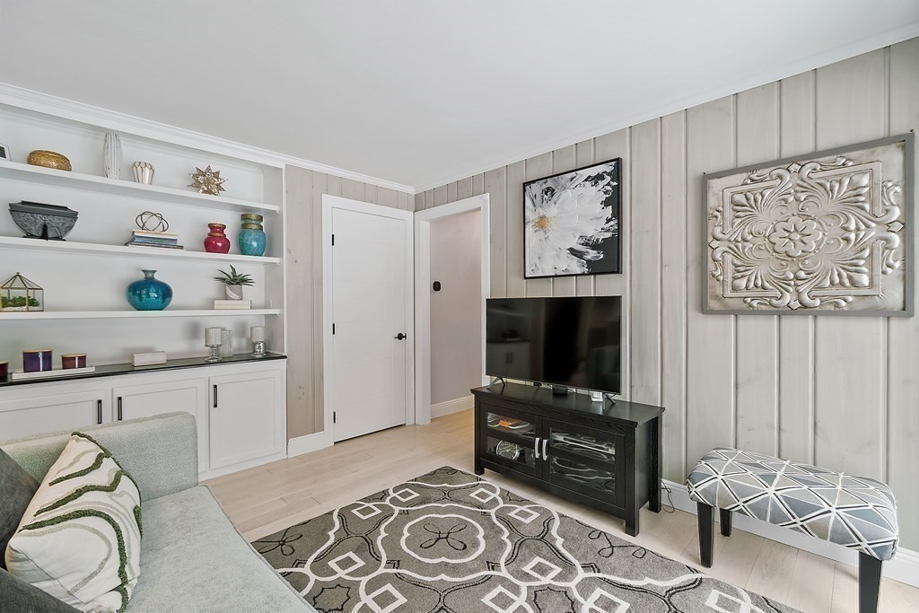 48 Dascomb Road Andover, MA 01810 - Photo 14 of 41 Gallery Image 14
