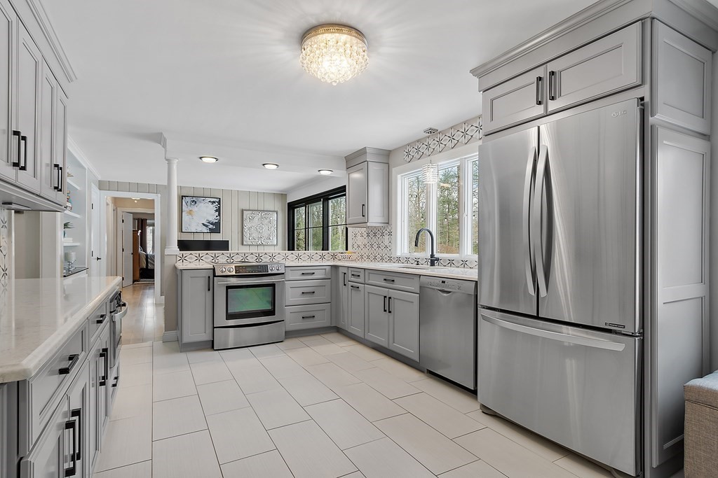 48 Dascomb Road Andover, MA 01810 - Photo 9 of 41 Gallery Image 9