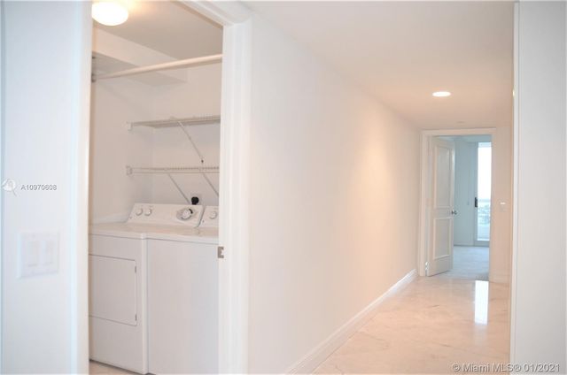 $575,000 | 21055 Northeast 37th Avenue, Unit 1505, Aventura, FL 33180