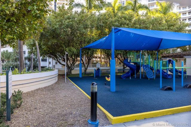 $575,000 | 21055 Northeast 37th Avenue, Unit 1505, Aventura, FL 33180