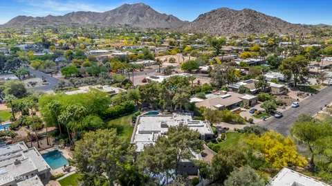 $2,750,000 | 9829 North 49th Place, Paradise Valley, AZ 85253