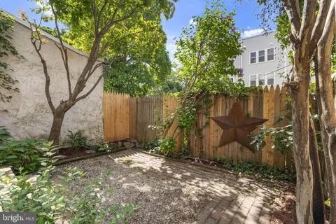 $645,000 | 1360 Marlborough Street, Philadelphia, PA 19125