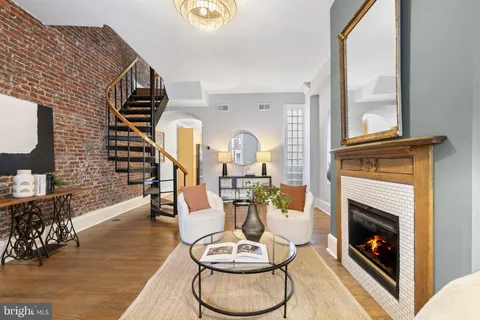 $645,000 | 1360 Marlborough Street, Philadelphia, PA 19125